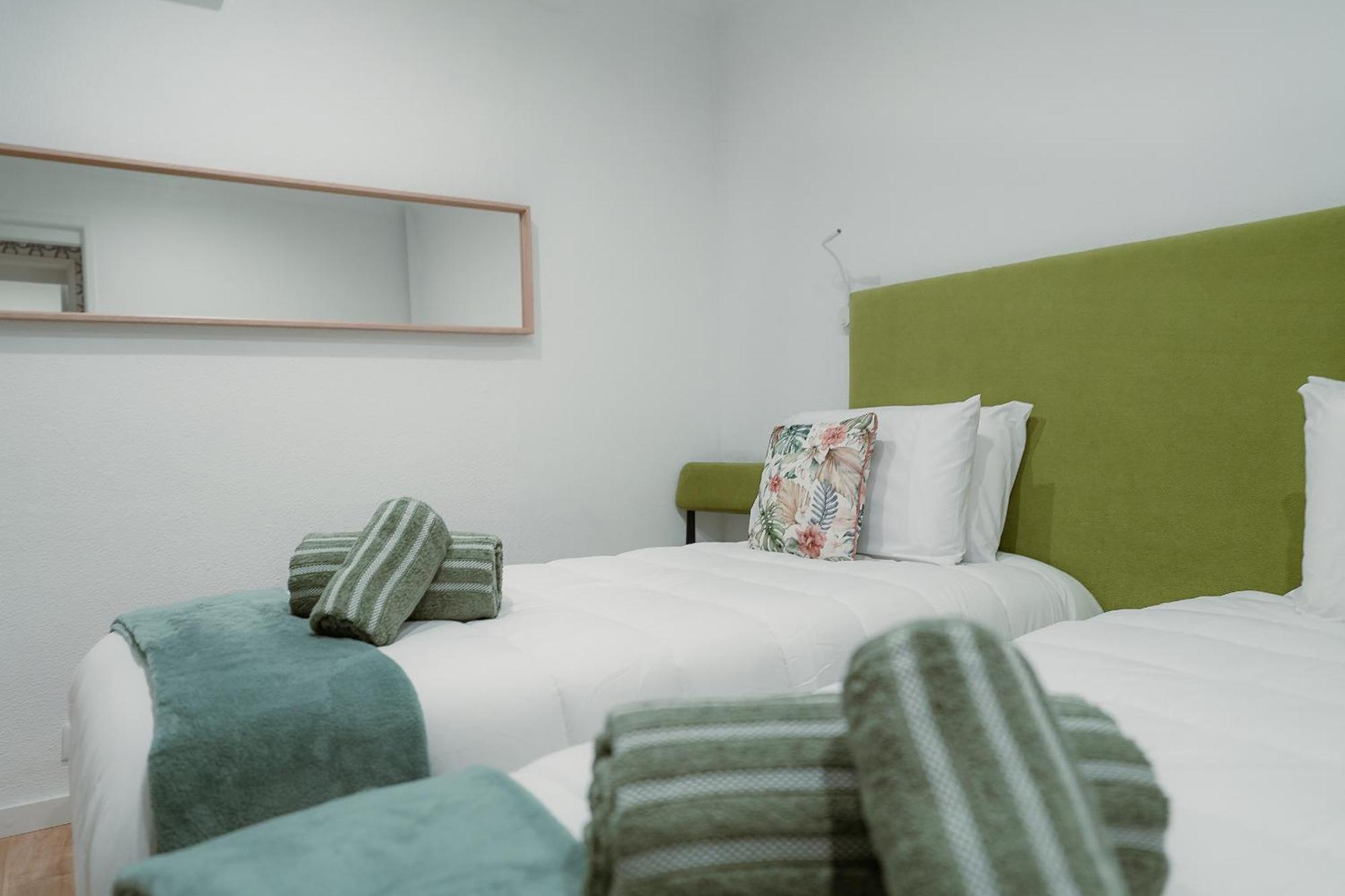 Douro Garden & Rooftop - Authentic Portuguese Guesthouse Вила-Нова-ди-Гая Экстерьер фото