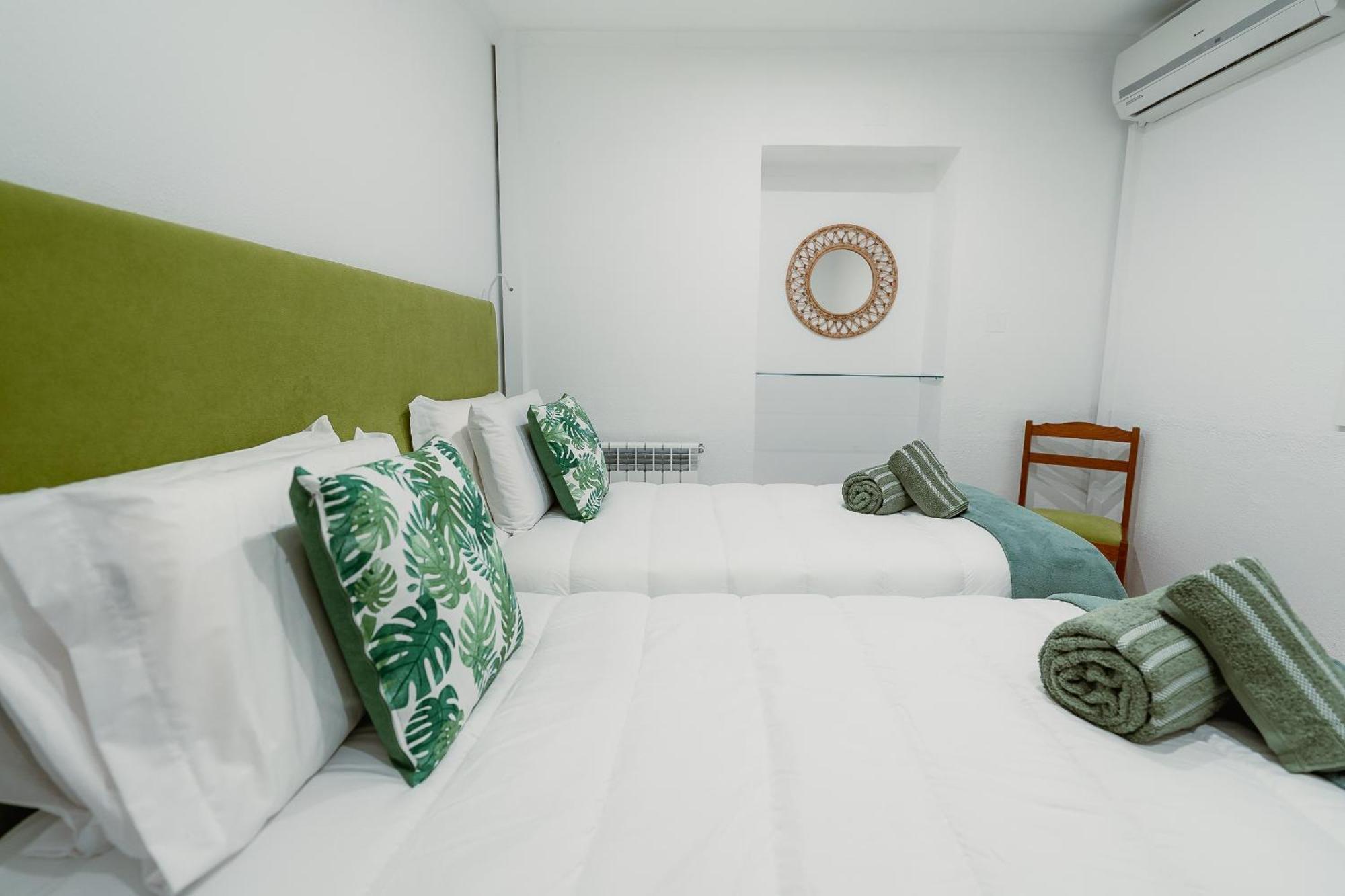 Douro Garden & Rooftop - Authentic Portuguese Guesthouse Вила-Нова-ди-Гая Экстерьер фото